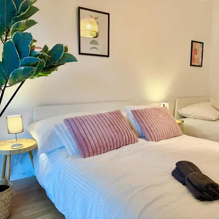 Design Mit Balkon Naehe Scs Apartment *